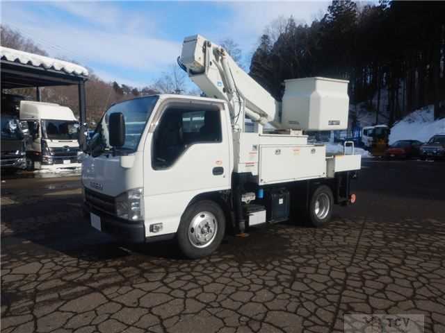 2013 Isuzu Elf Truck