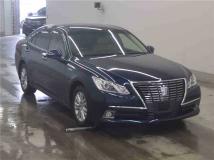 2014 Toyota Crown Hybrid