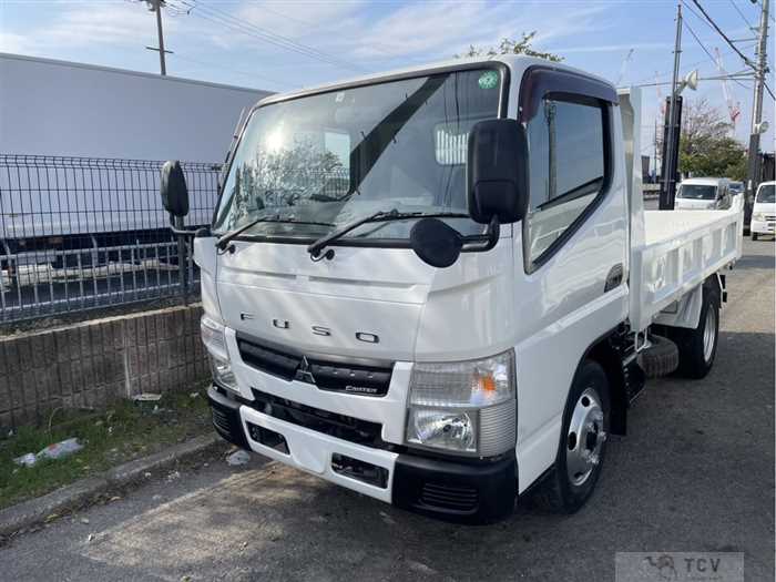 2015 Mitsubishi Canter