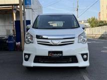 2012 Toyota Noah