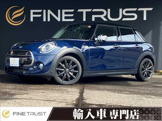 2019 BMW MINI