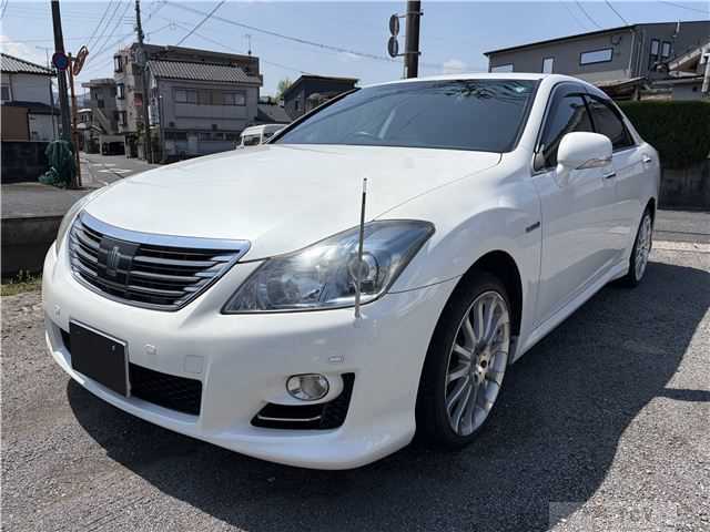 2009 Toyota Crown Hybrid