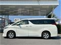 2015 Toyota Alphard Hybrid