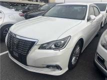 2017 Toyota Crown
