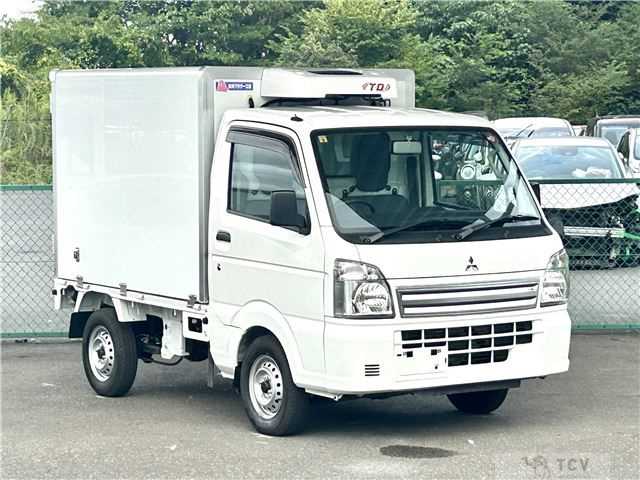 2023 Mitsubishi Minicab Truck