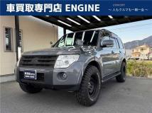 2009 Mitsubishi Pajero