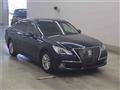 2013 Toyota Crown Hybrid