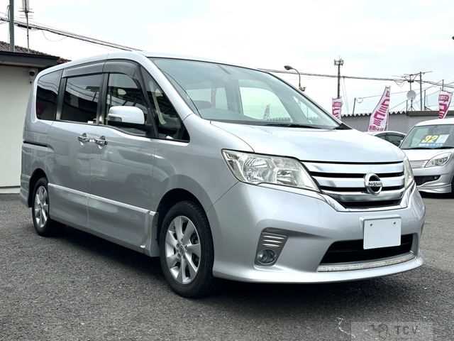 2012 Nissan Serena