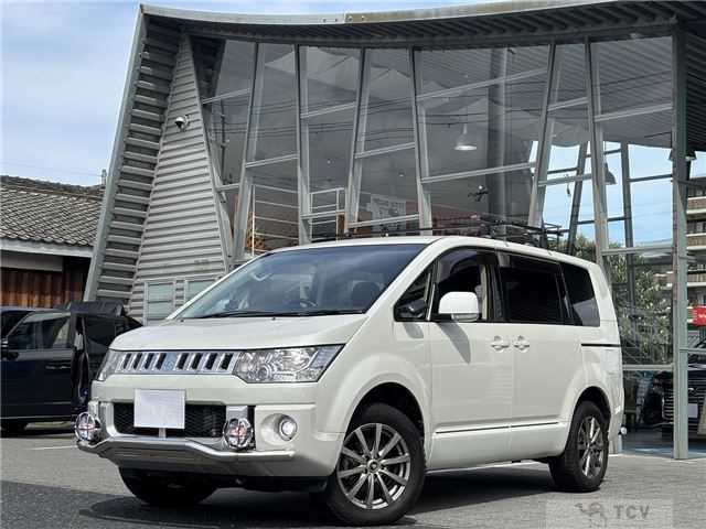 2016 Mitsubishi Delica D5