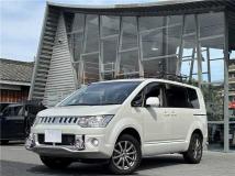 2016 Mitsubishi Delica D5