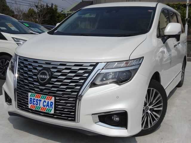 Nissan Elgrand 2024 — фото 2 купить в Москве