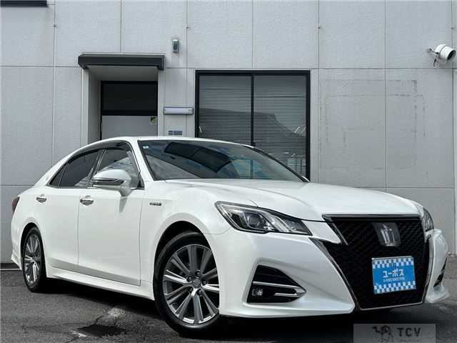 2018 Toyota Crown Hybrid