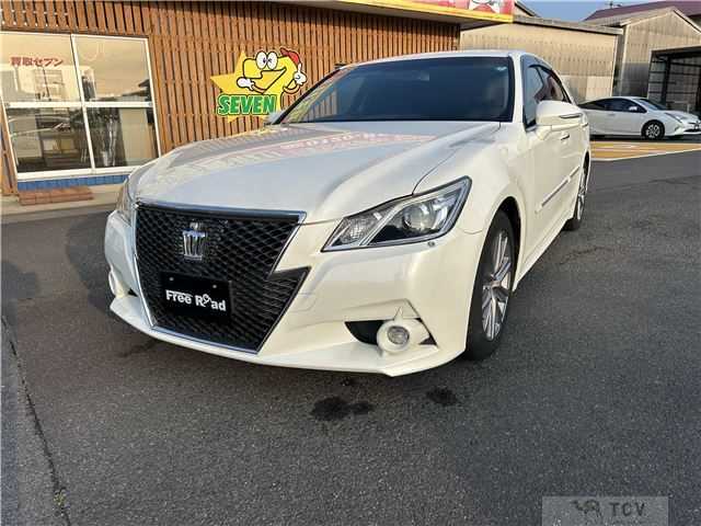2013 Toyota Crown