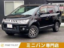 2015 Mitsubishi Delica D5