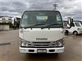 2016 Isuzu Elf Truck