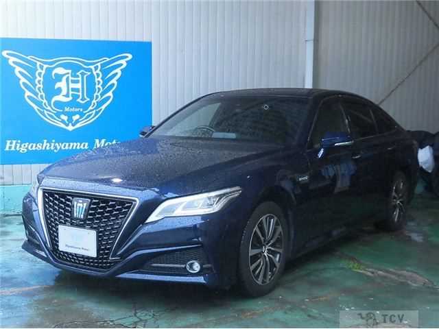2019 Toyota Crown Hybrid