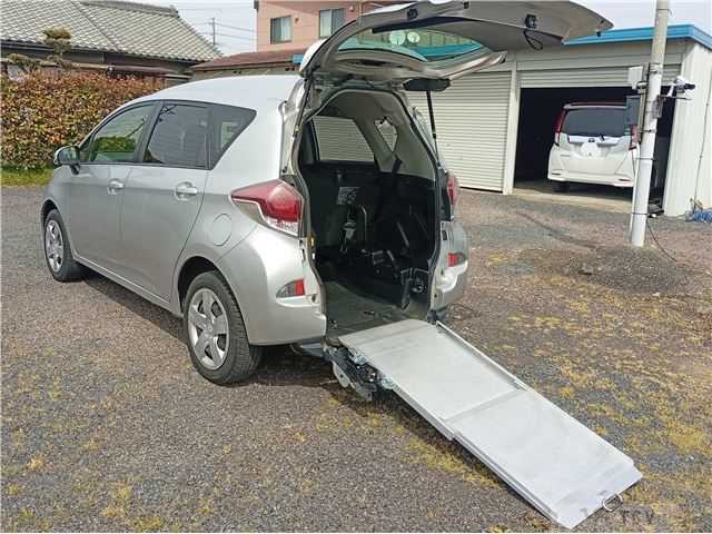 2014 Toyota Ractis
