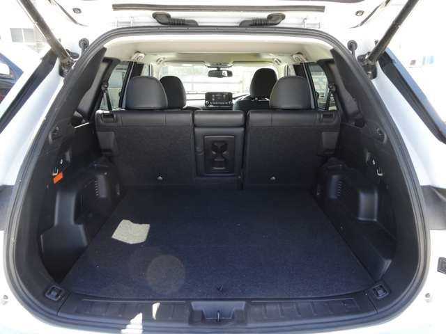 Mitsubishi Outlander PHEV 2.4 G 4WD 2023 — миниатюра 8
