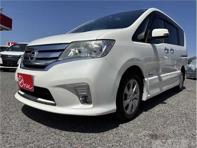 2013 Nissan Serena