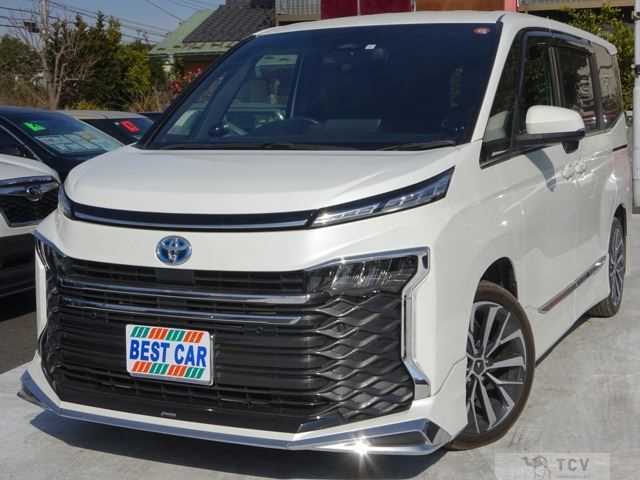 2023 Toyota Voxy