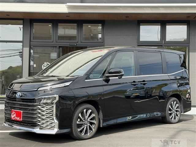 2022 Toyota Voxy