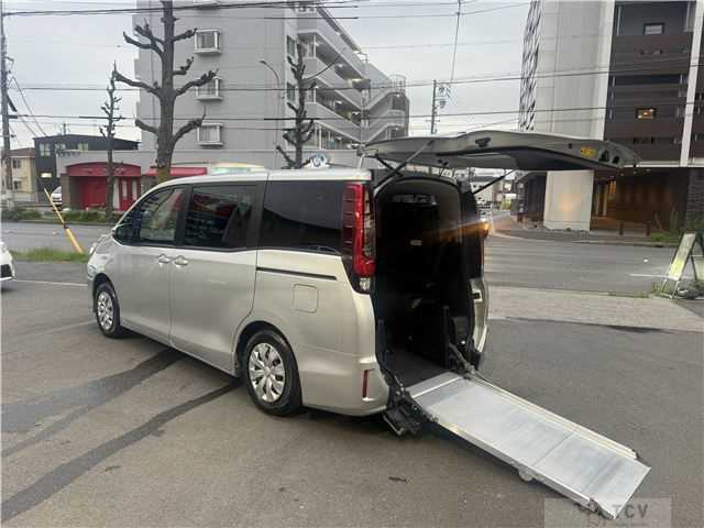 2014 Toyota Noah