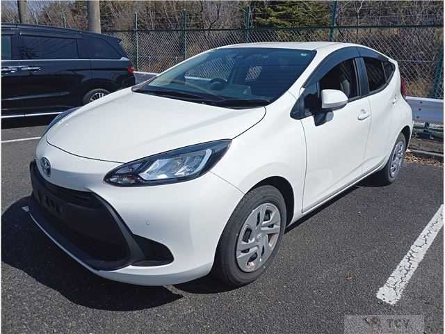 2024 Toyota AQUA