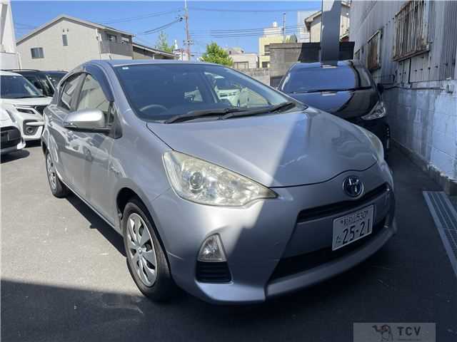 2012 Toyota AQUA