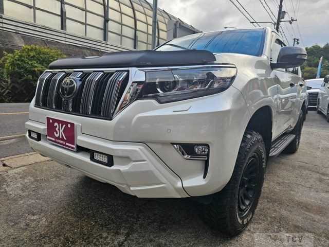 2023 Toyota Land Cruiser Prado