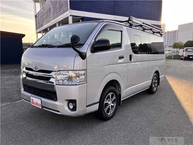 2014 Toyota Regiusace Van