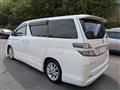 2009 Toyota Vellfire