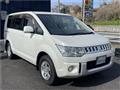 2012 Mitsubishi Delica D5