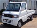 2004 Mitsubishi Minicab Truck