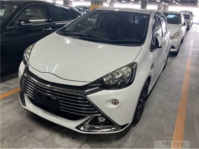 2016 Toyota AQUA