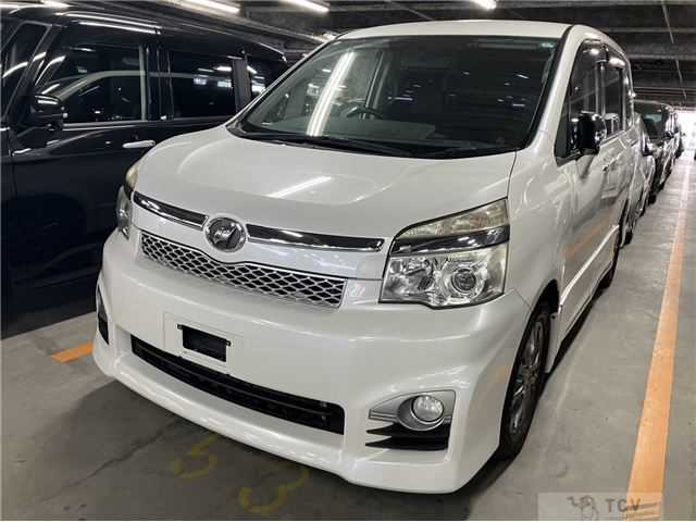 2013 Toyota Voxy