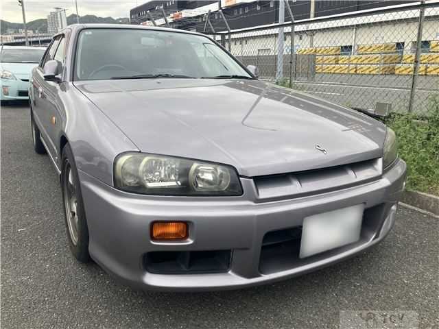 2000 Nissan Skyline