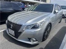 2015 Toyota Crown Hybrid