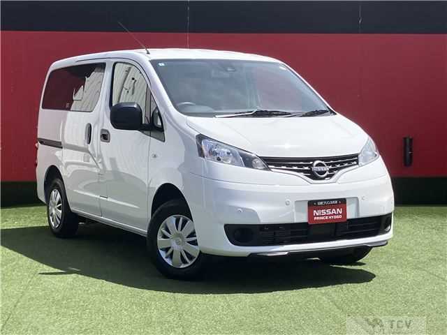 2025 Nissan NV200 VANETTE