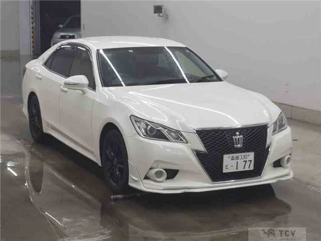 2013 Toyota Crown