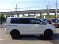 2017 Mitsubishi Delica D5