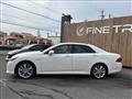 2010 Toyota Crown Hybrid