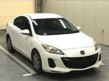 2013 Mazda Axela
