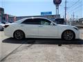 2016 Toyota Crown