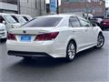 2013 Toyota Crown Hybrid