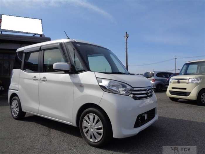 2015 Nissan ROOX