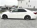 2013 Toyota Crown Hybrid