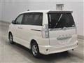 2006 Toyota Voxy