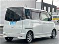 2011 Nissan ROOX