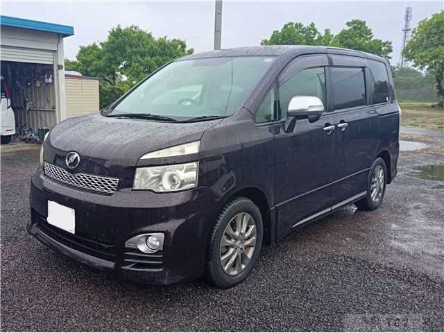 2012 Toyota Voxy
