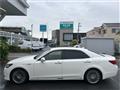 2013 Toyota Crown Majesta
